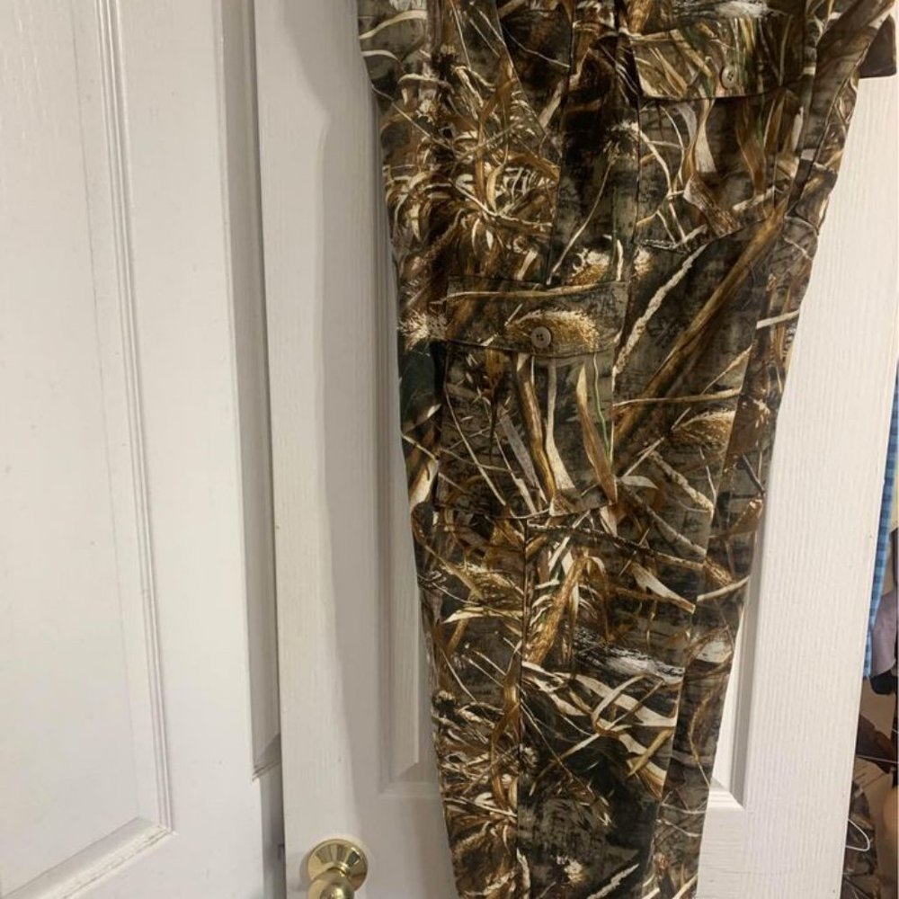 2 Pair of Cabela’s Classic Fit Hunting Pants(Never Worn)